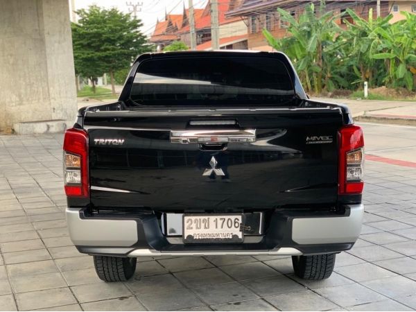 2020 Mitsubishi Triton 2.4 DOUBLE CAB GLS Plus Pickup รูปที่ 3