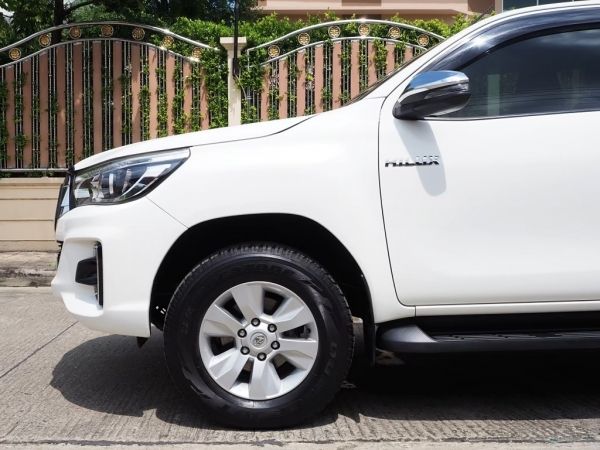 TOYOTA HILUX REVO SMART CAB 2.4 E PLUS PRERUNNER ปี 2019 เกียร์AUTO สภาพนางฟ้า รูปที่ 3