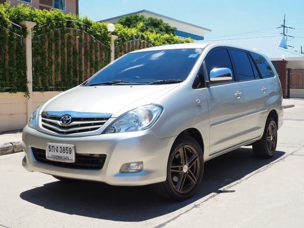 TOYOTA INNOVA 2.0 G ปี 2011 จดปี 2012 เกียร์AUTO สภาพนางฟ้า รูปที่ 3