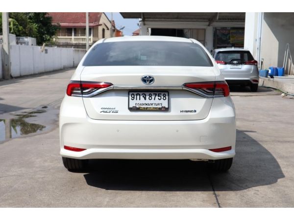 Altis 1.8 ไฮบริด ปี2019 รถทดลองขับจากโตโยต้ามอเตอร์ ฟรีดาวน์ ผ่อน 14,xxx.- รูปที่ 3