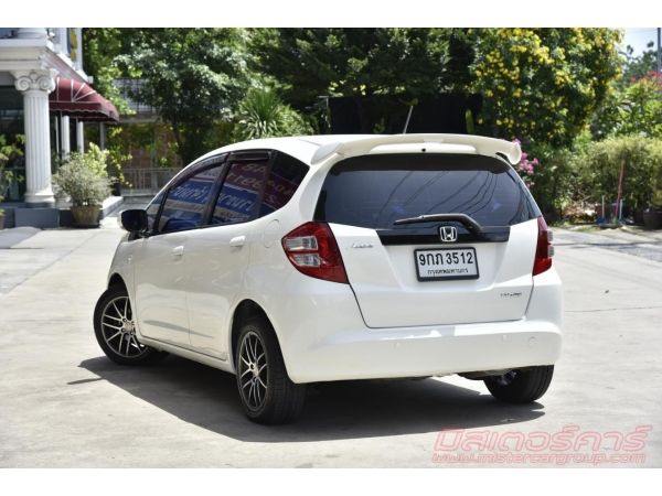 2010  HONDA JAZZ 1.5 V **ขับฟรี 90 วัน *ฟรีดาวน์ แถมประกันภัย รูปที่ 3