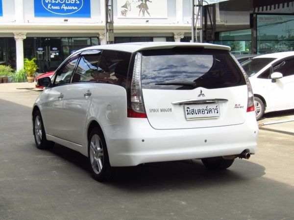 2010 MITSUBISHI SPACE WAGON 2.4 GLS *ขับฟรี 90 วัน ฟรีดาวน์ แถมประกันภัย รูปที่ 3