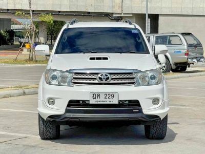 2009 TOYOTA FORTUNER 3.0 V TRD 4WD เครดิตดีฟรีดาวน์ รูปที่ 3