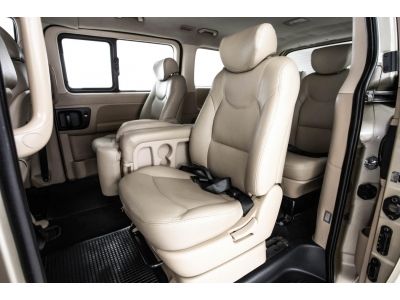 2010 HYUNDAI H-1 2.5 DELUXE ผ่อน 5,231 บาท 12 เดือนแรก รูปที่ 3