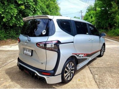 Toyota sienta 1.5 V Auto Top สุด MY2016 จด 2017 รูปที่ 3