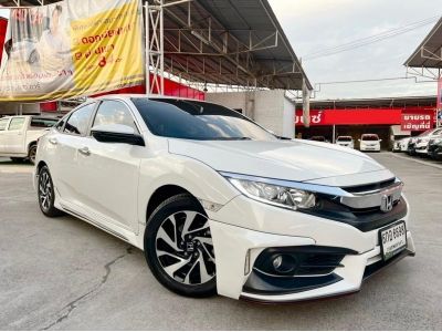 2017 Honda Civic FC 1.8EL เครดิตดีฟรีดาวน์ รูปที่ 3