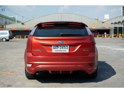 Ford Focus 2.0 ตัวรองท็อป เบนซิน 2011/2012 รูปที่ 3