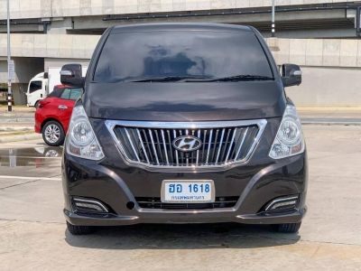 2018 HYUNDAI H-1 2.5  DELUXE  เครดิตดีฟรีดาวน์ รูปที่ 3