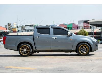 ISUZU D-MAX 2.5 L 4 ประตู ตัวเตี้ย รถบ้านสวยๆ โครงสร้างเดิม ผู้หญิงขับ ออกรถได้ทั่วประเทศ รูปที่ 3