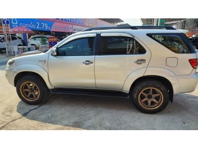 2007 Toyota Fortuner 3.0 V  4WD เครดิตดีฟรีดาวน์ รูปที่ 3