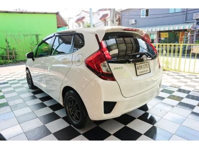 HONDA JAZZ GK 1.5 i-vtec มือเดียวออกห้าง ไมล์แท้เช็คศูนย์ รูปที่ 3