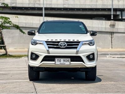 2017 TOYOTA FORTUNER 2.8 4WD TRD SPORTIVO BLACK TOP รูปที่ 3