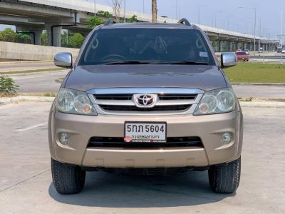 2005 TOYOTA FORTUNER 2.7 V 4WD​ LPG รูปที่ 3