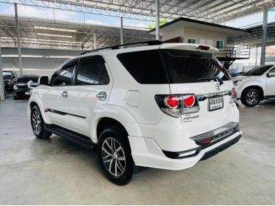 TOYOTA FORTUNER 2.5V 2WD Auto รถปี 2015 รูปที่ 3