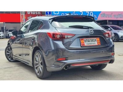 2019 Mazda 3 Skyactive  2.0 s เครดิตดีฟรีดาวน์ รูปที่ 3