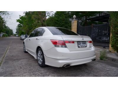 HONDA ACCORD G8  2.0 E i VTEC ปี2010 มือเดียวจากป้ายแดง ไม่เคยติดแก๊ส สภาพสวยเดิมๆทั้งคัน รูปที่ 3