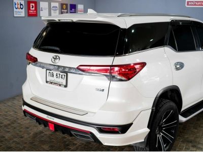 TOYOTA FORTUNER 2.4V NAVI 4WD เกียร์AT ปี17 รูปที่ 3