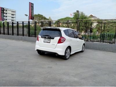 Honda Jazz 1.5 SV i-VTEC auto จด 2013 รูปที่ 3