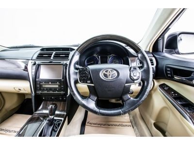 2017 TOYOTA CAMRY 2.5 HYBRID NAVI  ผ่อน 6,765 บาท 12 เดือนแรก รูปที่ 3