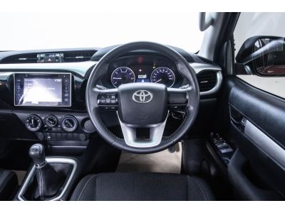 2020 TOYOTA  HILUX REVO 2.4 E 4DR PRE  ผ่อน 5,797 บาท 12 เดือนแรก รูปที่ 3