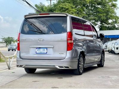 2018 HYUNDAI H-1 TOURING 2.5 เครดิตดีฟรีดาวน์ ขับฟรี 60 วัน รูปที่ 3