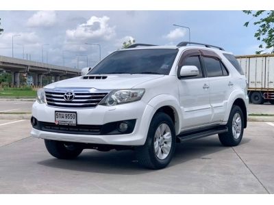 2012 TOYOTA FORTUNER 3.0​ V​ 4WD​ เครดิตดีฟรีดาวน์ รูปที่ 3