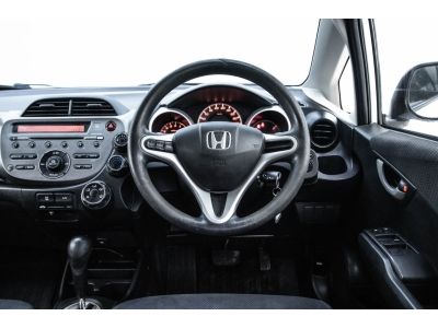 2011 HONDA JAZZ 1.5 SV VTEC  ผ่อน 3,373 บาท 12 เดือนแรก รูปที่ 3