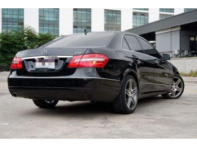 Mercedes Benz E class 1.8 Auto ปี 2011 รูปที่ 3