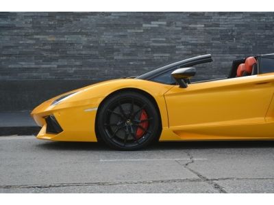 Lamborghini Aventardor Lp700-4 50 th roadster ปี13 รูปที่ 3