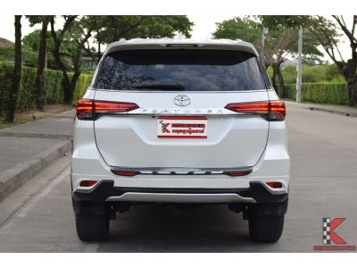 Toyota Fortuner 2.4 (ปี 2017) V SUV รูปที่ 3