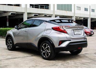 Toyota C-HR 1.8 Entry ไมล์4หมื่น รถสวยจริงๆ รูปที่ 3