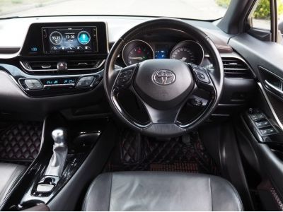 TOYOTA C-HR 1.8 MID ปี 2018 จดปี 2019 เกียร์AUTO สภาพป้ายแดง รูปที่ 3