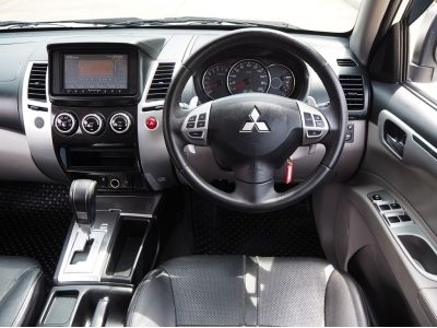 Mitsubishi pajero sport 3.0 V6 GT Navi Auto ปี 2013 จด 2014 รูปที่ 3