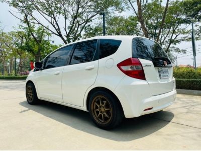 Honda Jazz 1.5V 2013 รูปที่ 3