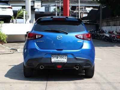 ฟรีดาวน์ ผ่อน 5,xxx Mazda2 1.3 Sport High A/T ปี 2016 รถบ้าน เจ้าของมือเดียว รูปที่ 3