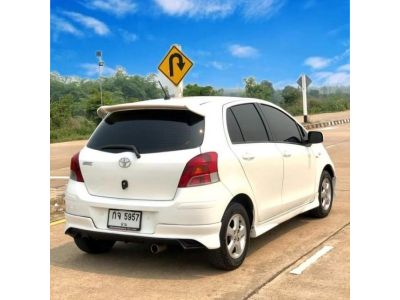 Toyota Yaris 1.5 A/T ปี 2011 รูปที่ 3