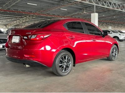 รถเก๋ง Mazda 2 1.3 Skyactiv High Connect ปี 19 AT (รถมือสอง ราคาดี เจ้าของขายเอง รถสวย สภาพดี ไมล์แท้) รูปที่ 3