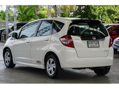 2008 HONDA JAZZ 1.5 V A/T สีขาวดำ รูปที่ 3