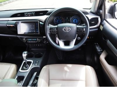 TOYOTA HILUX REVO DOUBLE CAB 2.8 G 4WD NAVI ปี 2017 เกียร์AUTO 4X4 สภาพนางฟ้า รูปที่ 3