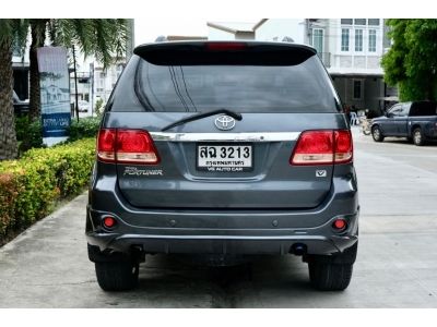 Toyota Fortuner 2.7v ออโต้ 4wd ปี 2005 เบนซิล สีเทา รูปที่ 3