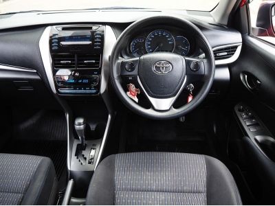 TOYOTA YARIS ATIV 1.2 E ปี 2018 จดปี 2019 เกียร์AUTO สภาพนางฟ้า รูปที่ 3