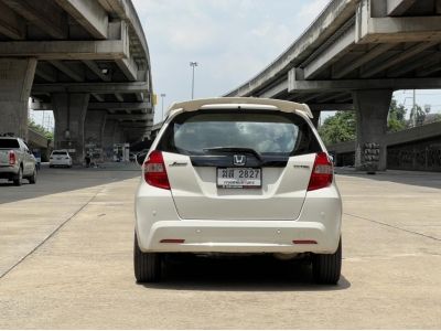 HONDA JAZZ 1.5V ออโต้ รูปที่ 3