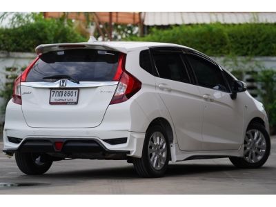 2017 HONDA JAZZ 1.5 SV รูปที่ 3