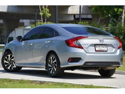 2016 HONDA CIVIC 1.8 EL A/T สีเทา รูปที่ 3