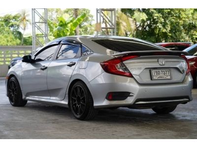 Honda Civic Fc 1.8EL ปี 2020 ไมล์ 30,××× km. รถสวยจัด ฟรีดาวน์ได้ รูปที่ 3