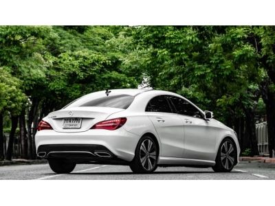 2018 Mercedes Benz CLA200 AT สวยเกินปุยมุ่ย รูปที่ 3