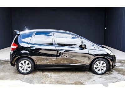 HONDA JAZZ 1.5 V i-VTEC 2012 รูปที่ 3