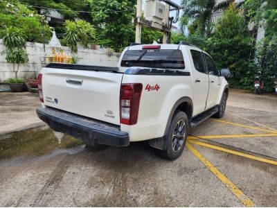 2017 ISUZU D-MAX 3.0 V CROSS 4WD 4DR A/T สีขาว รูปที่ 3