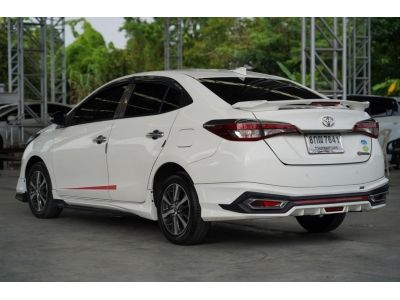 2018 TOYOTA YARIS ATIV 1.2 G  A/T สีขาว รูปที่ 3