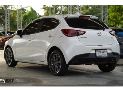 2017 mazda2 1.3sport high plus สีขาว รูปที่ 3